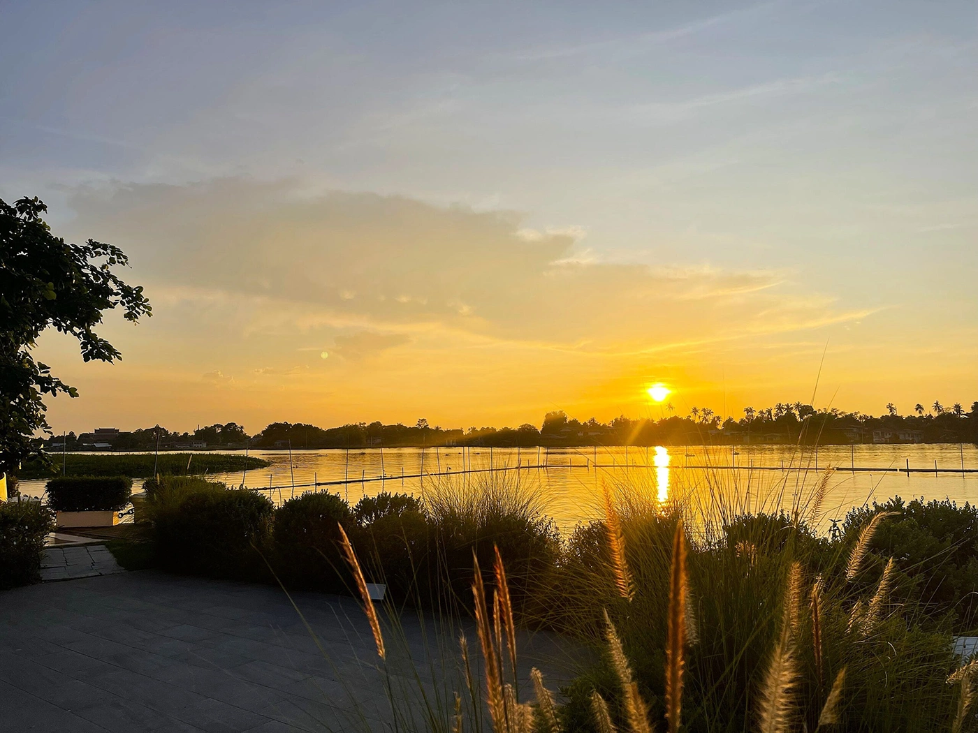 Kalanan Riverside Resort