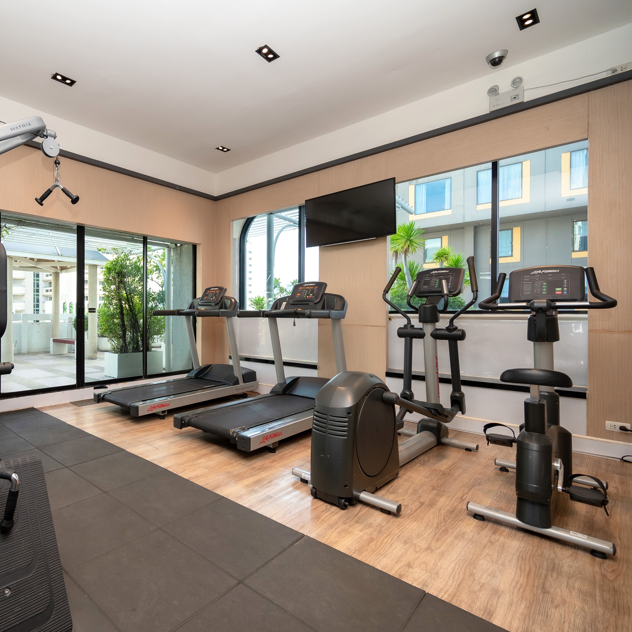 PARKROYAL Suites Bangkok