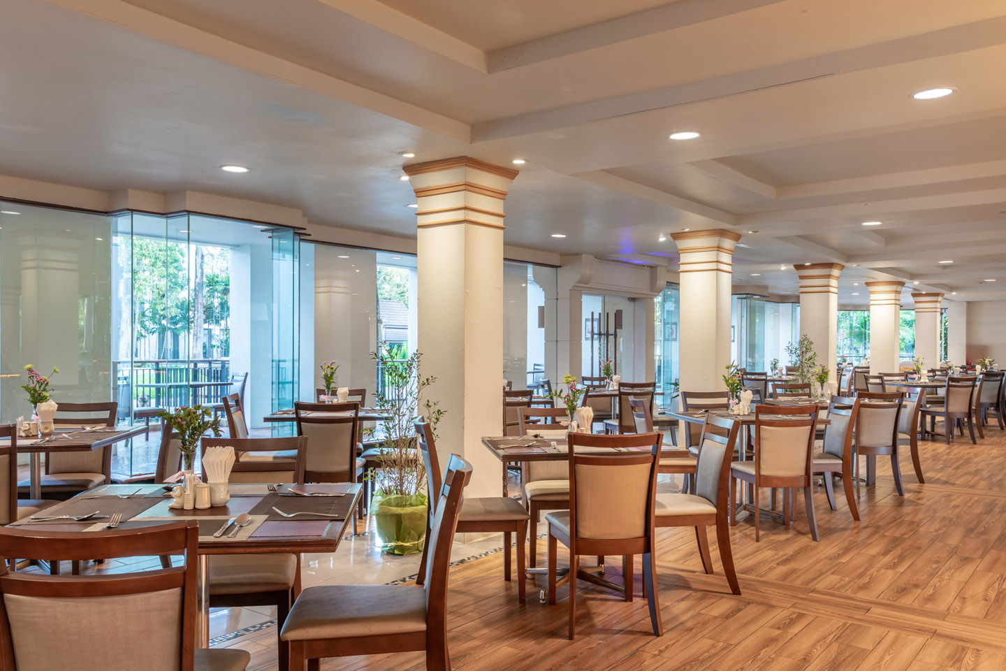 โรงแรมทวาราวดี รีสอร์ท