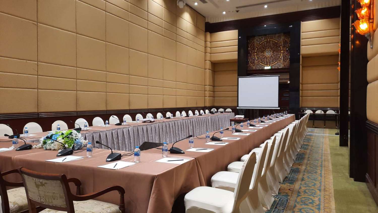 Golden Tulip Sovereign Hotel,Bangkok