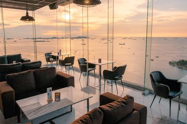 Oakwood Hotel & Residence Sri Racha