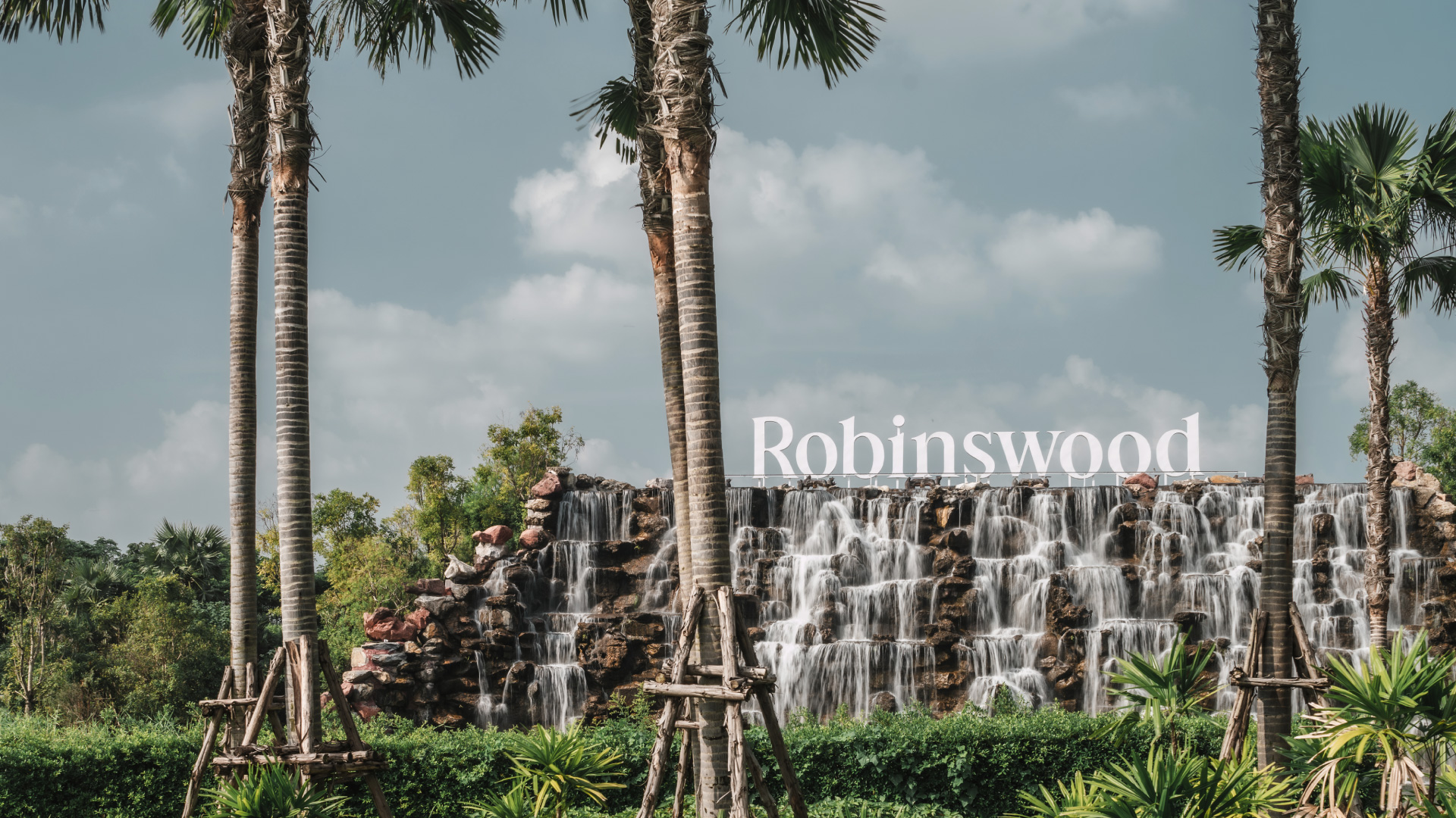 โครงการเรนวูด พาร์ค ลำลูกกา คลอง 11 (บริษัท อาร์ดับบลิว เวลเนส จำกัด)