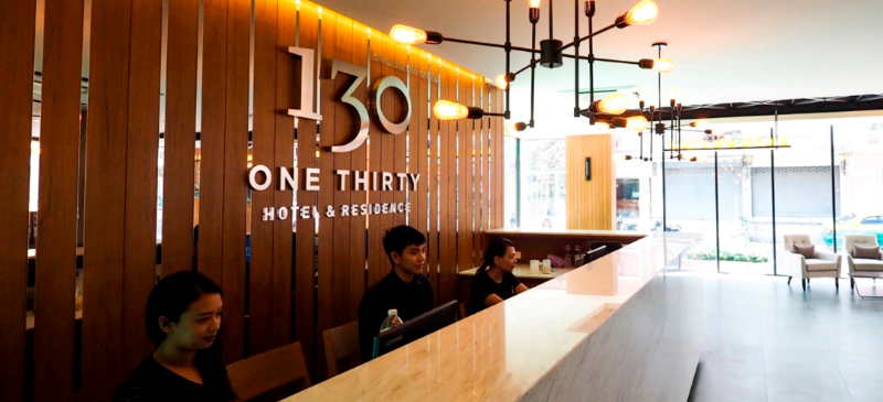 เซอร์วิสชาร์จ 130 Hotel เซอร์วิสชาร์จ 130 Hotel
